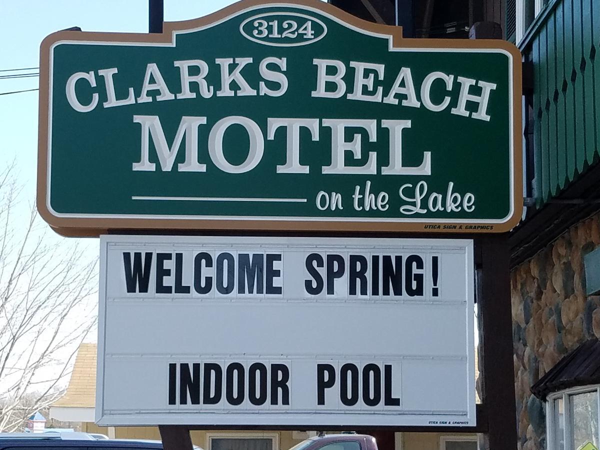 Clark'S Beach Motel Old Forge Exterior photo